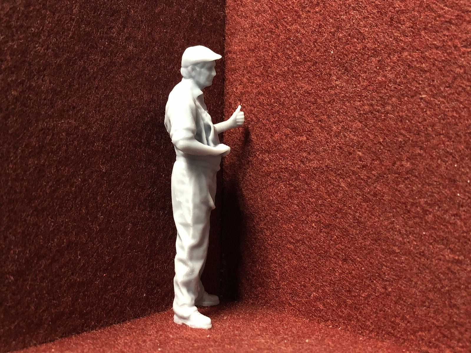 G-Scale Driver with flat cap - 3D scan of a real person - MD015 (also GN15)