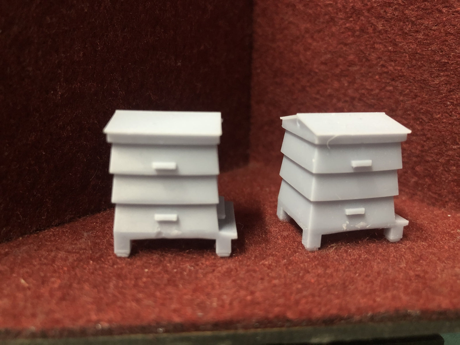 O gauge WBC beehive pair model kit, unpainted resin O scale accessories for realistic model railway layouts