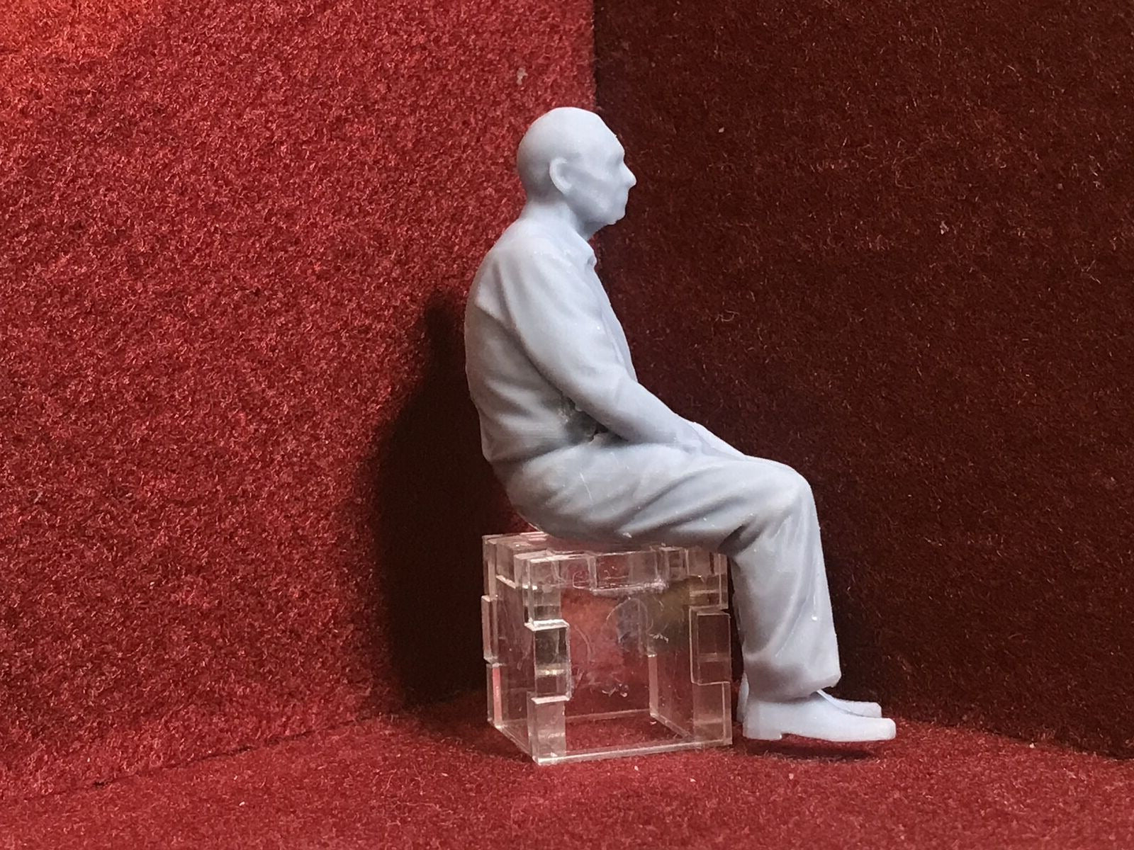 G-scale 1:22 seated driver figure for model railways, GN15 compatible, 3D scanned from a real person