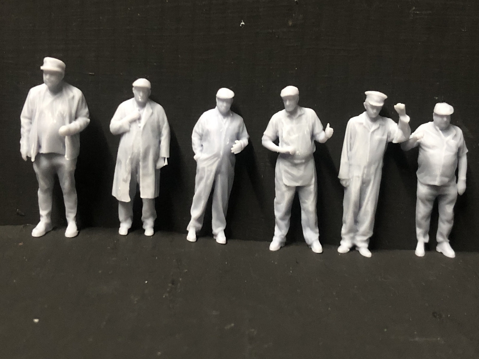 Loco crew Multi-Pack - (Version3) 6 assorted poses -3D scans  - NG7 / O Gauge