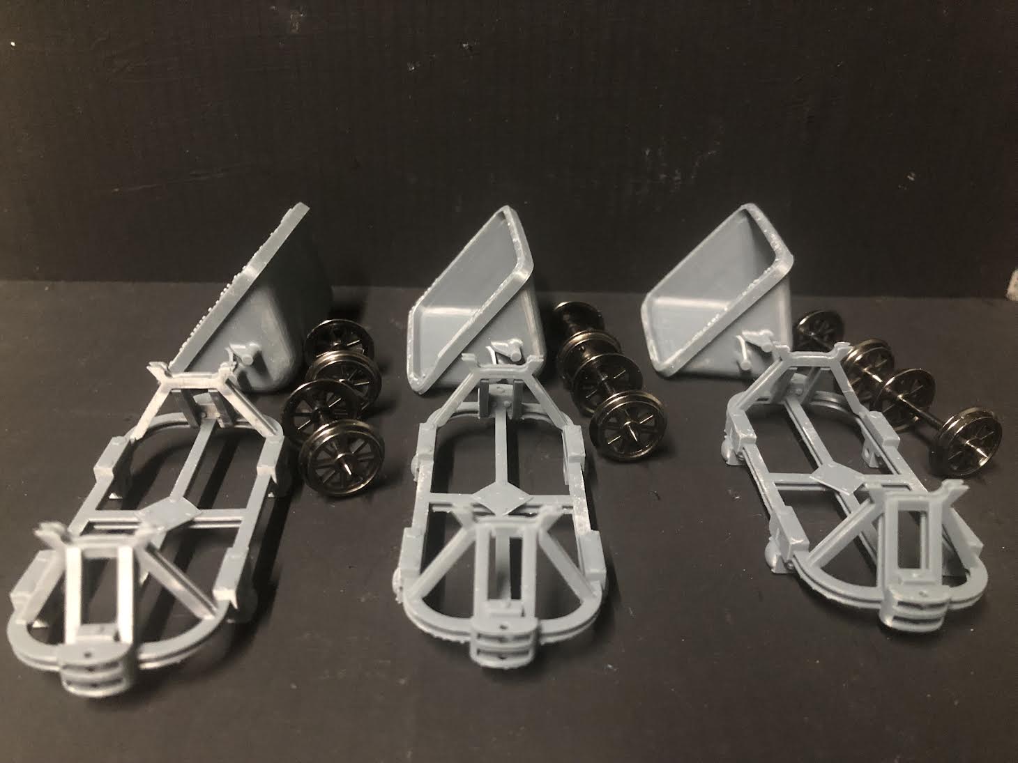 Gn15 narrow gauge kit of three Hudson-style tipper wagons with 12.5mm spoked wheels for OO gauge 16.5mm track layouts