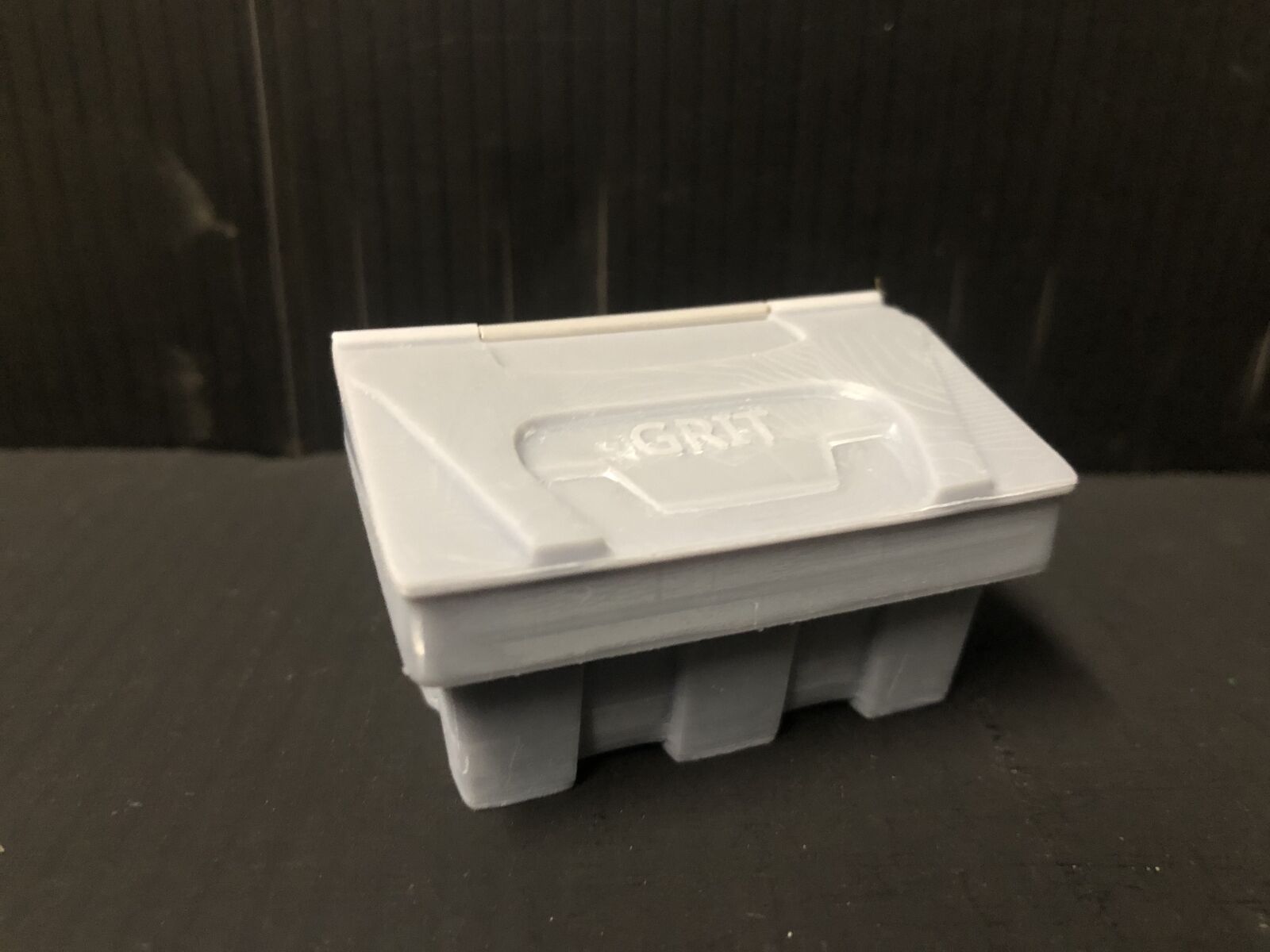 Unpainted GN15 G scale resin grit bin kit with separate working lid and hinge rod for workshop or factory yard scenes