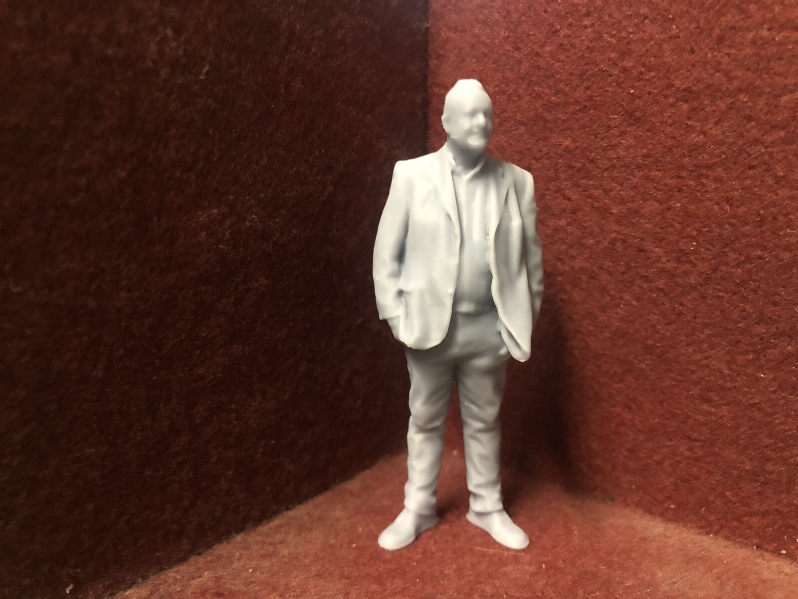 Unpainted G-scale 1:22.5 GN15 resin figure of a man in a casual coat standing at ease for model railway layouts