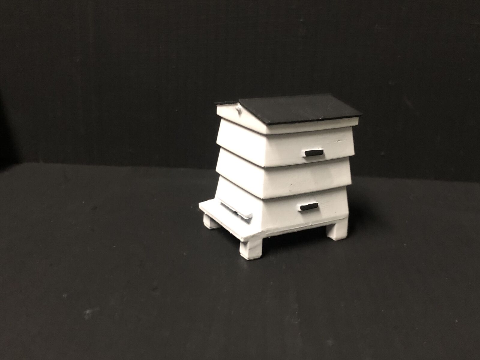 Unpainted GN15 G scale WBC beehive model with brood box and two supers for detailed railway or garden layout scenes