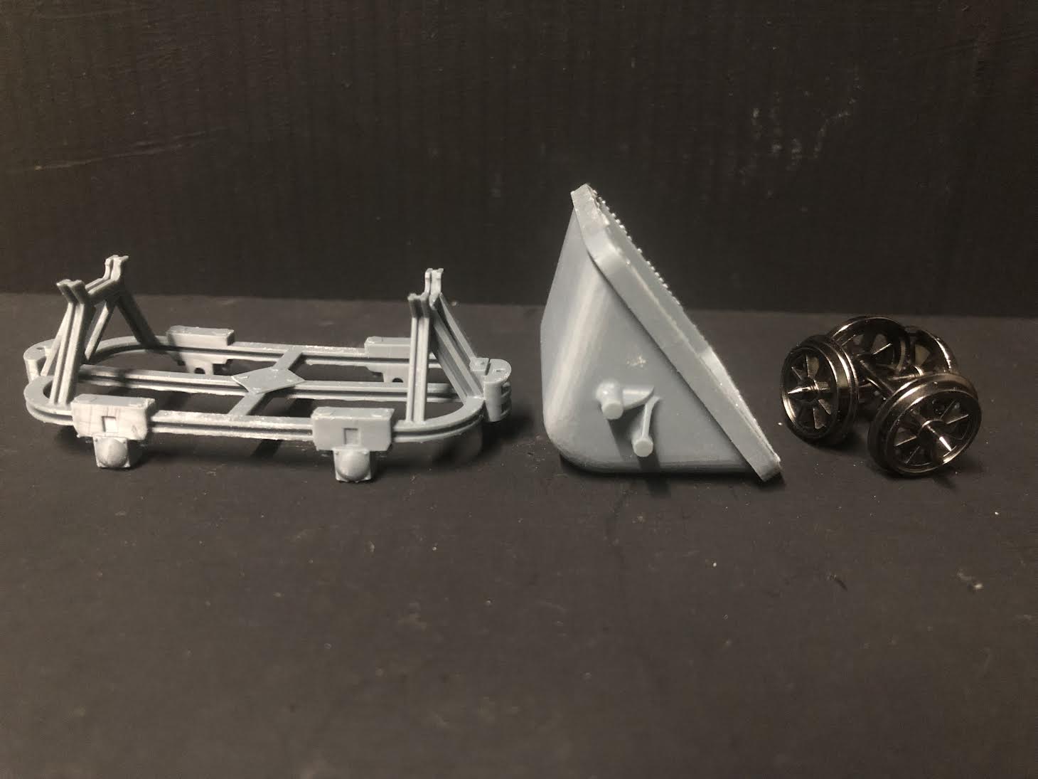 Gn15 narrow gauge kit of three Hudson-style tipper wagons with 12.5mm spoked wheels for OO gauge 16.5mm track layouts