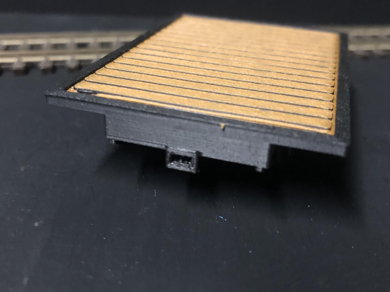 O-16.5 / NG7 narrow gauge pre-coloured flat bed wagon kit with POM wheels for model railway layouts