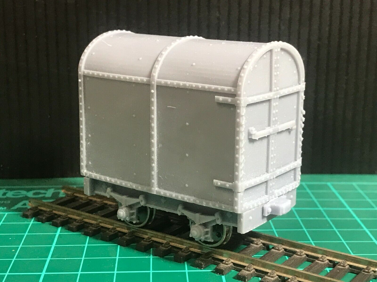 Gn15 narrow gauge Welsh gunpowder wagon kit, short body on 16.5mm track with 12.5mm spoked wheels