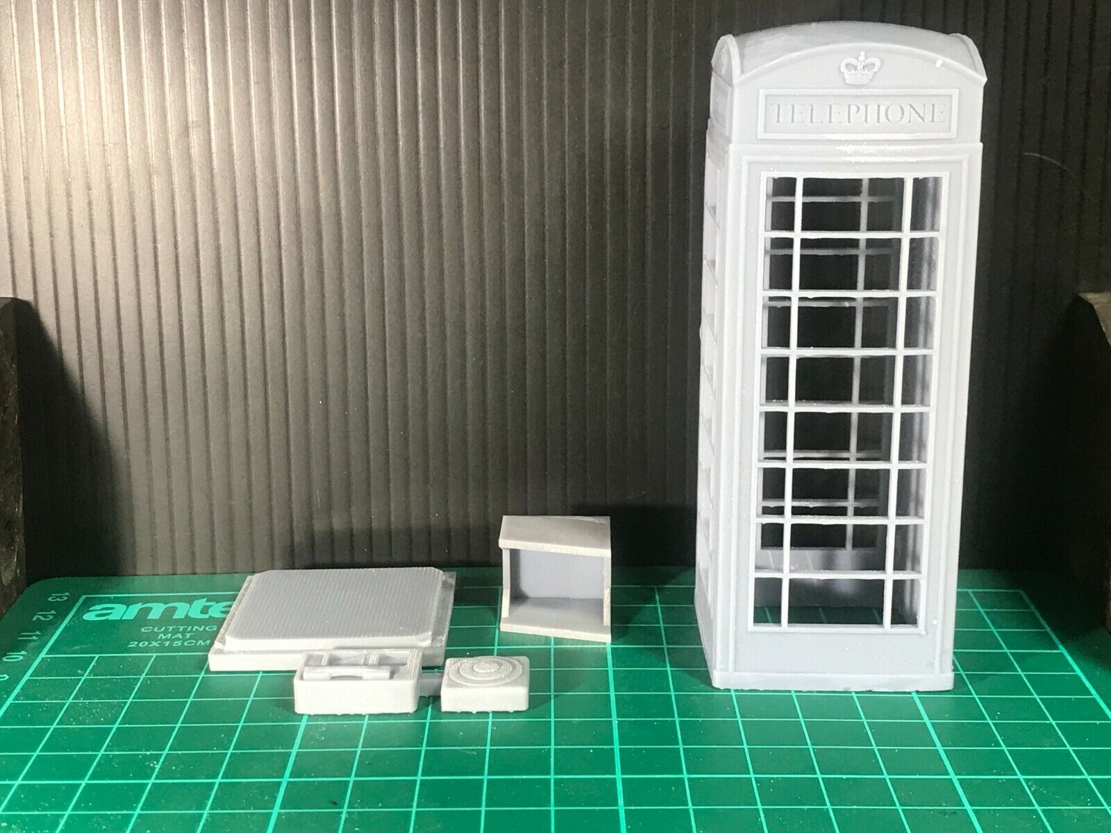 G-scale K6 red BT phone box model scenery piece, unpainted, suitable for GN15 narrow gauge model railway layouts