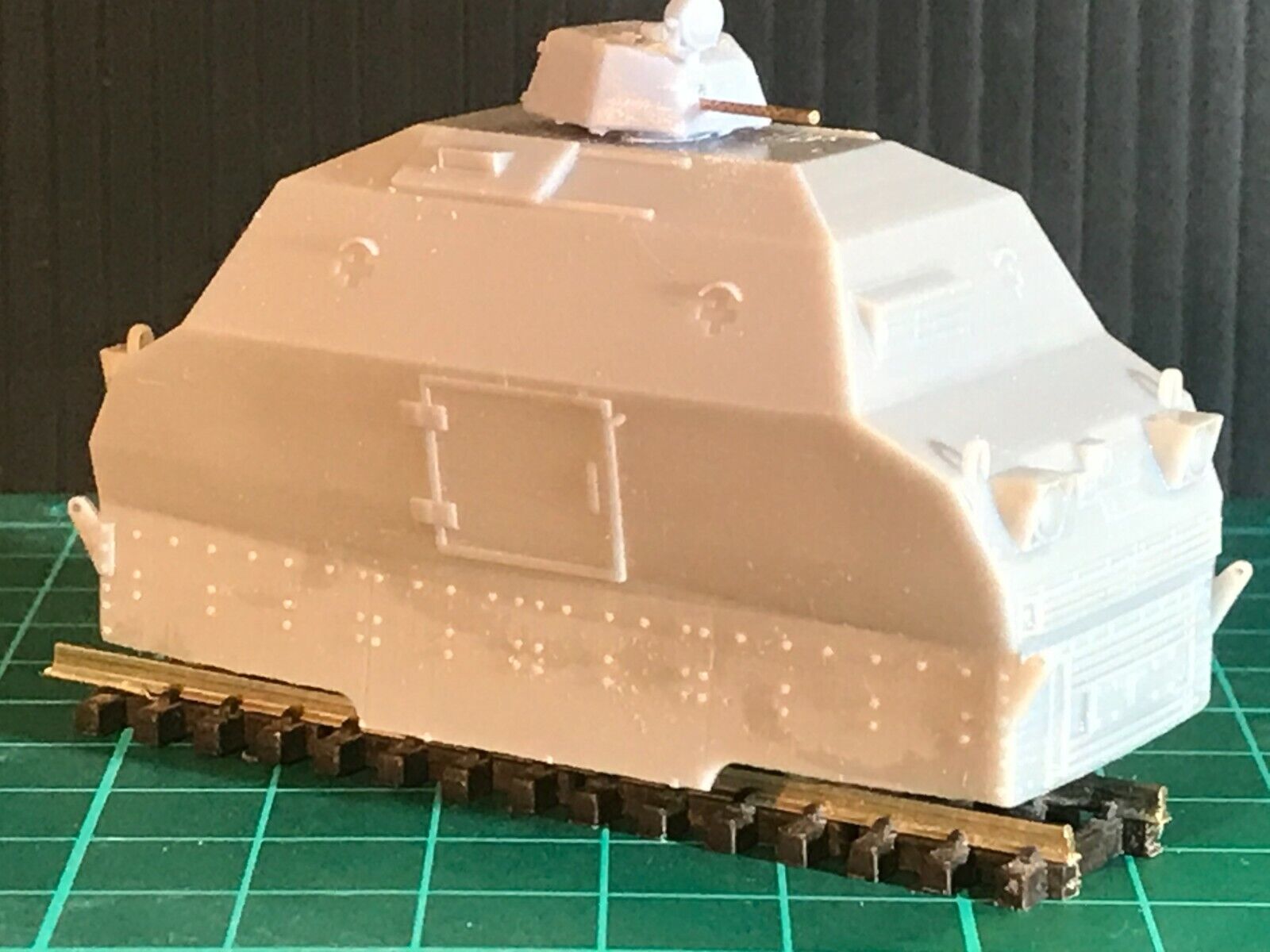 OO9 Wickham Type 42 armoured train Vietnam-era model kit for a Kato 109 chassis on 009 narrow gauge track