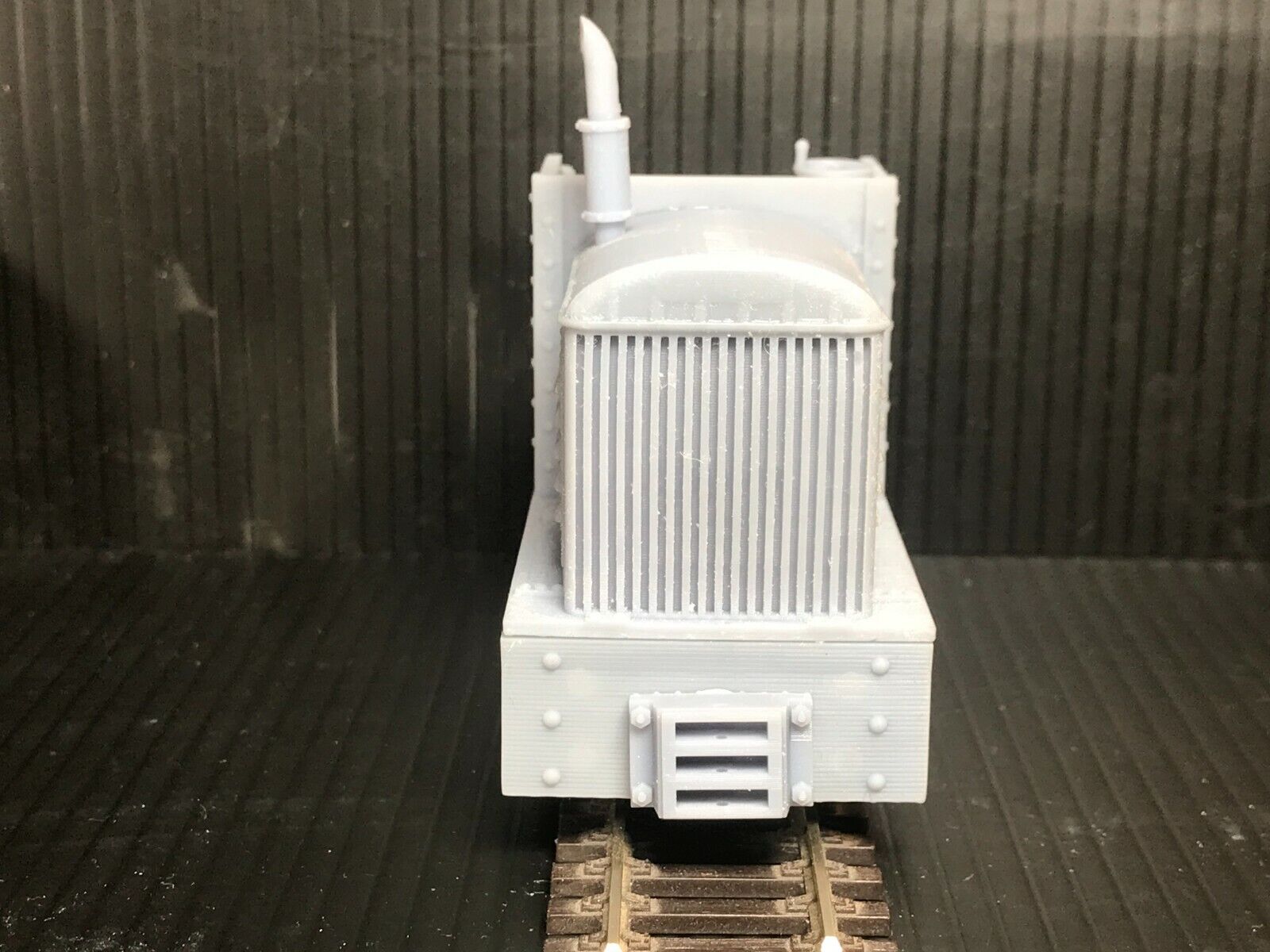 GN15 diesel critter Fordson-style locomotive kit in G scale for 00 track, designed to fit a Tenshodo motor bogie chassis