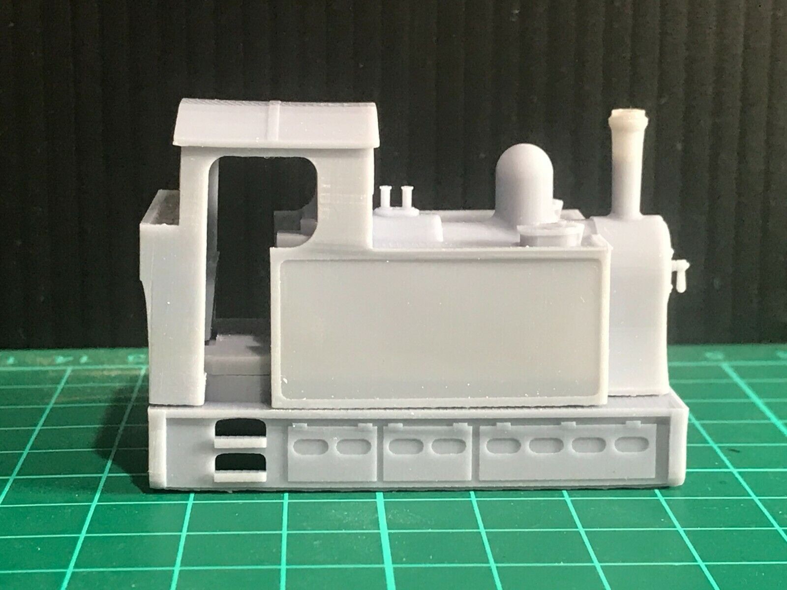 OO9 narrow gauge side tank steam locomotive body kit designed to clip onto a Kato 11-109 motorised chassis