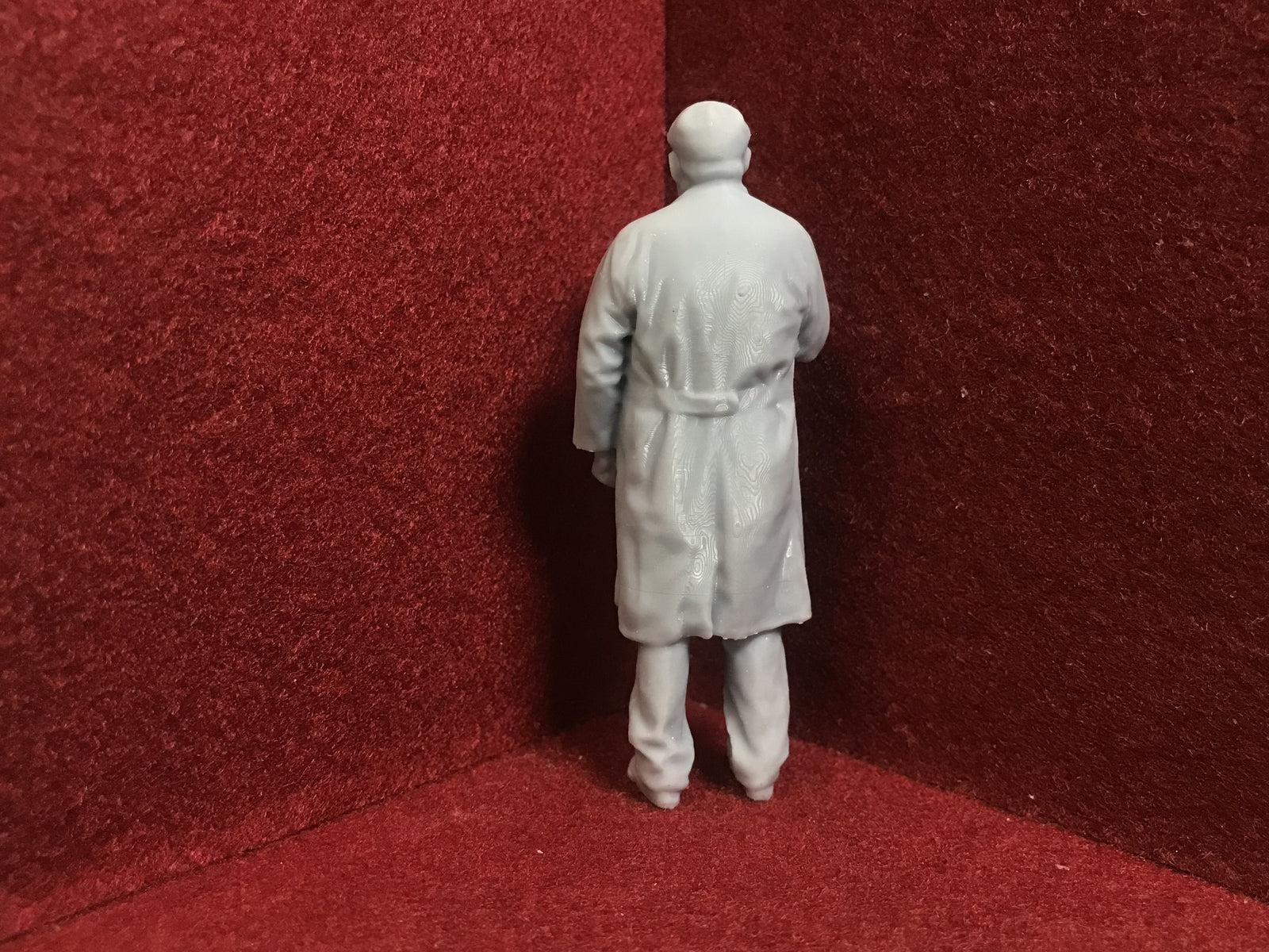 G-scale 1:22 driver figure in a coat for GN15 narrow gauge model railways, 3D scanned from a real person