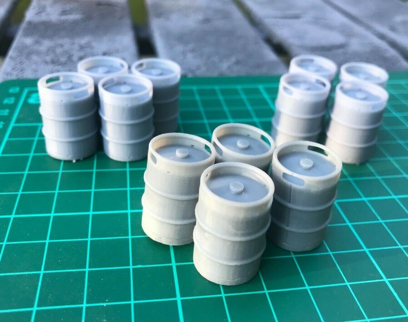G-scale model railway scenery set with twelve 50L beer kegs, also suitable for GN15 narrow gauge layouts