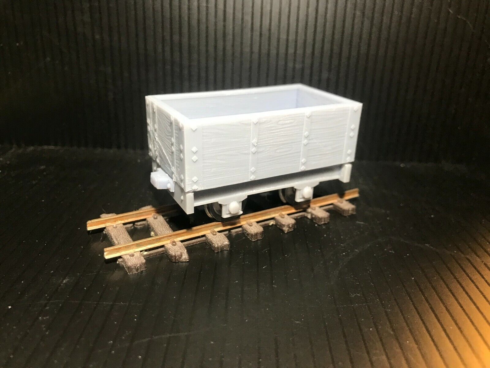 Gn15 narrow gauge mineral wagon kit on Bachmann 12.5mm chassis, designed for heavy mining loads on GN-15 layouts