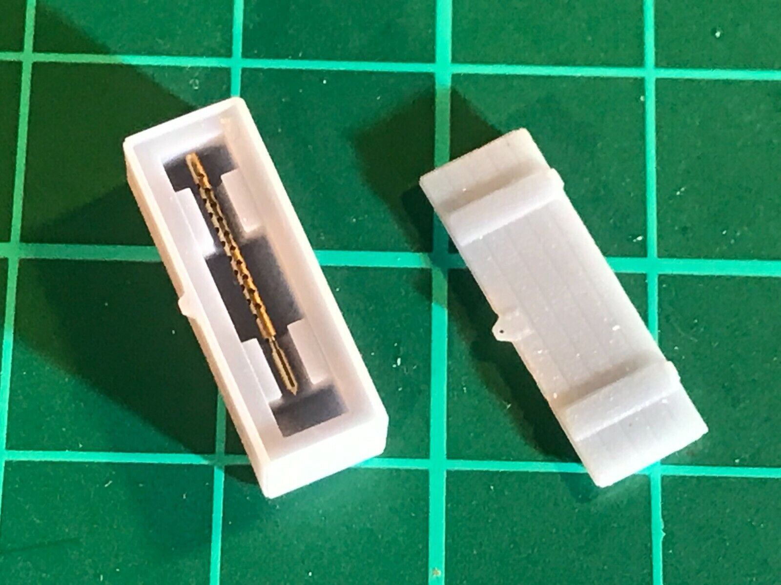 OO9 Wickham Type 42 armoured train Vietnam-era model body for Kato 109 chassis on 009 narrow gauge track