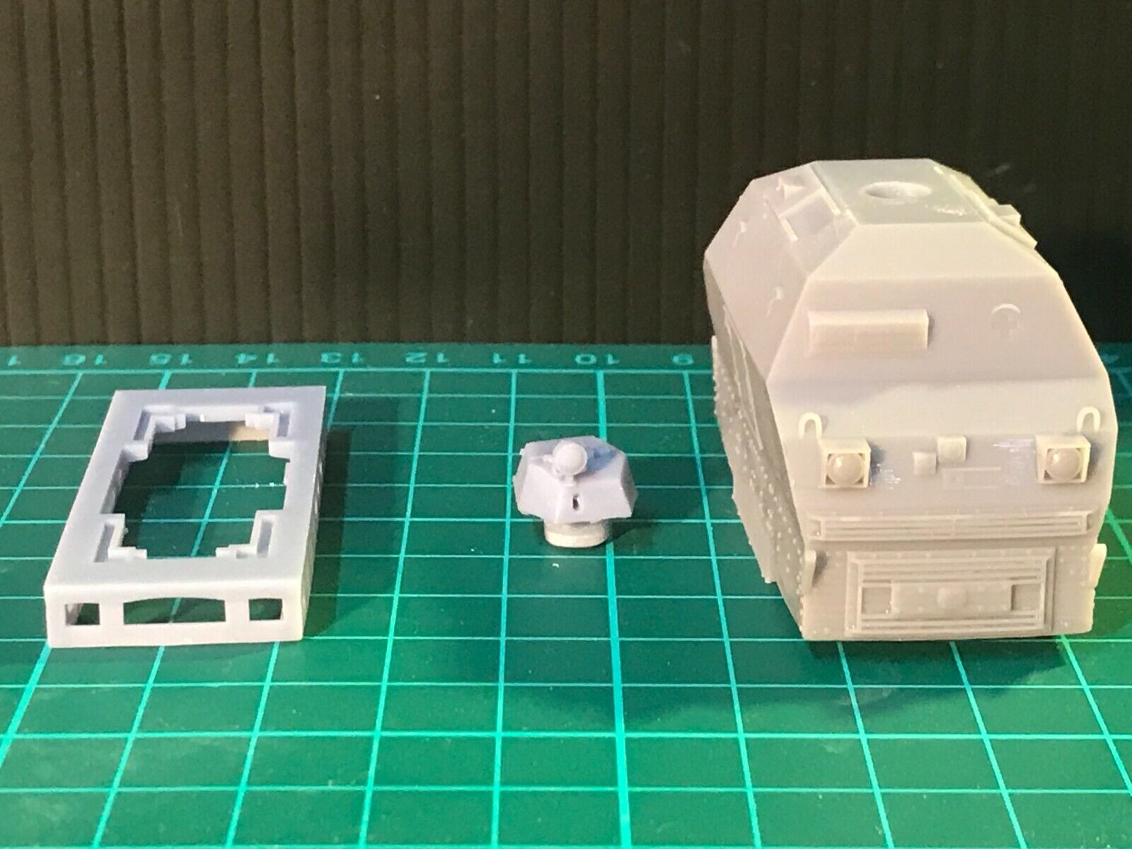 OO9 Wickham Type 42 armoured train kit, Vietnam era, designed for a Kato 109 chassis on 009 narrow gauge track