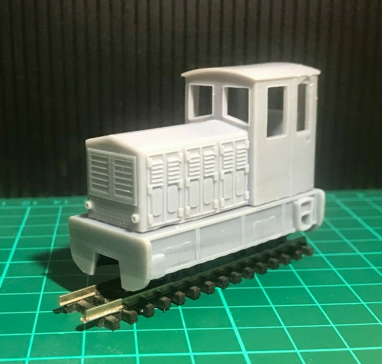 OO9 narrow gauge 009 diesel shunter body kit designed to mount on a Kato 11-109 style chassis
