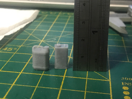 G-scale GN15 model railway scenery set featuring assorted cans and industrial containers for workshop or yard layouts