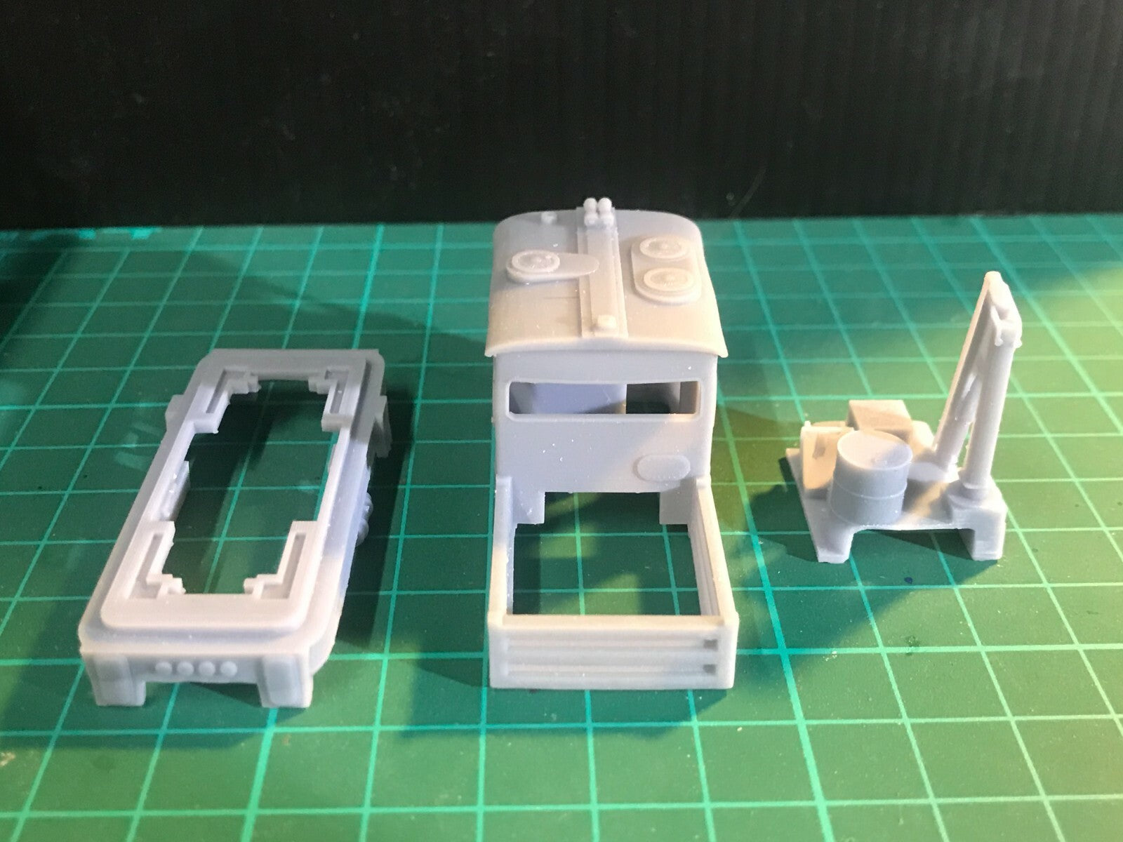 OO9 narrow gauge resin maintenance/inspection car body kit shown fitted to a Kato 11-109 motorised chassis for model railways