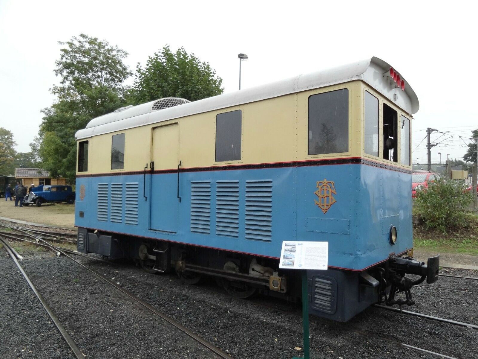 OO9 narrow gauge French-style diesel loco-tracteur body kit for mounting on a Kato 109 chassis, shown as an unpainted model