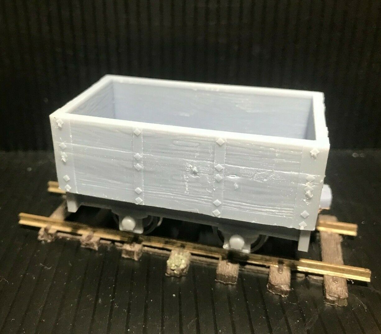 Gn15 narrow gauge mineral wagon kit on Bachmann 12.5mm chassis for model railway layouts