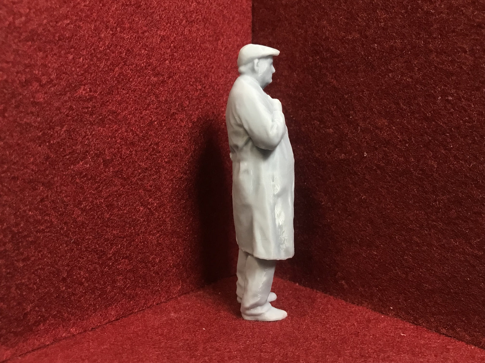 G scale 1:22 driver figure in a coat for GN15 or G scale model railways, 3D scanned from a real person, approx 75mm tall