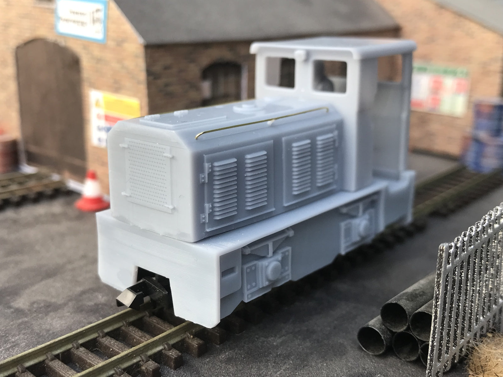 OO9 narrow gauge Diema DS60 style diesel shunter body kit for Kato 11-109 chassis with separate brass handrails and driver