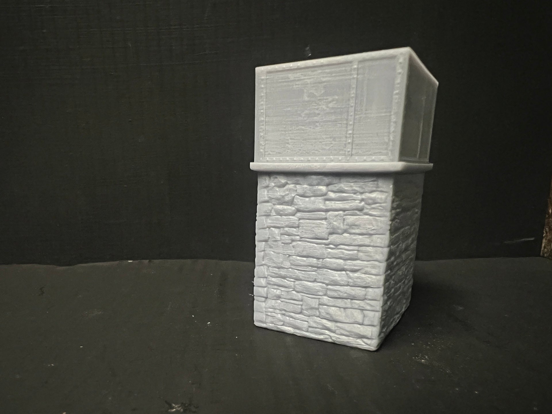OO Gauge Stone-Built Water Tower with Riveted Tank – 3D Printed Resin Model Railway Scenery