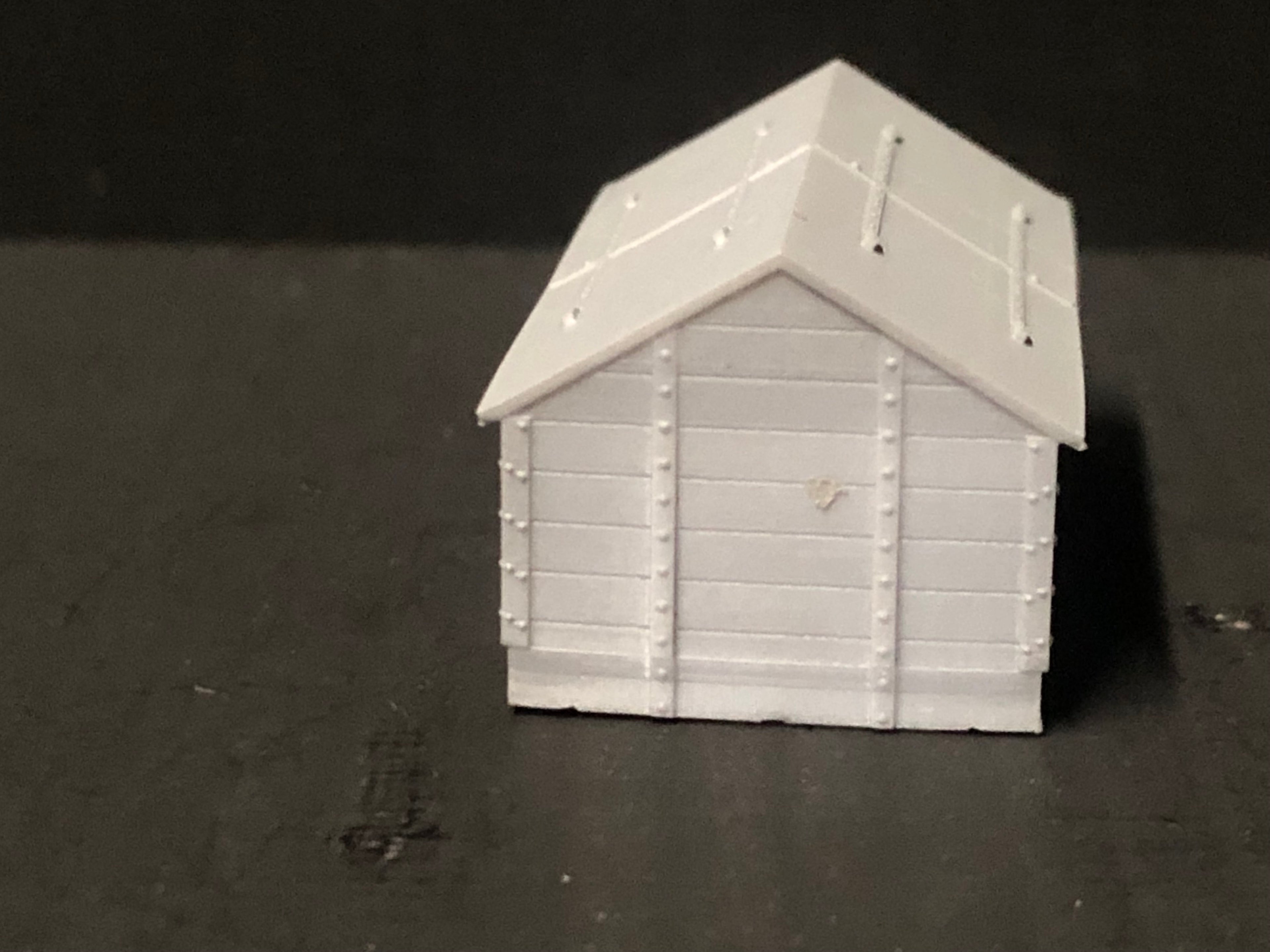 OO9 narrow gauge lime or sand covered wagon resin body kit for Peco NR-121D 10ft wheelbase chassis, unpainted on track