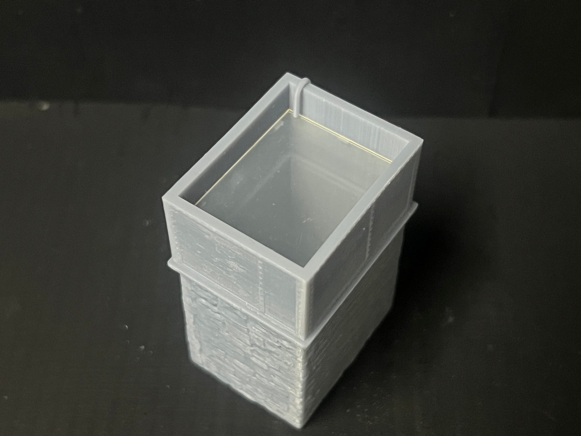 OO Gauge Stone-Built Water Tower with Riveted Tank – 3D Printed Resin Model Railway Scenery