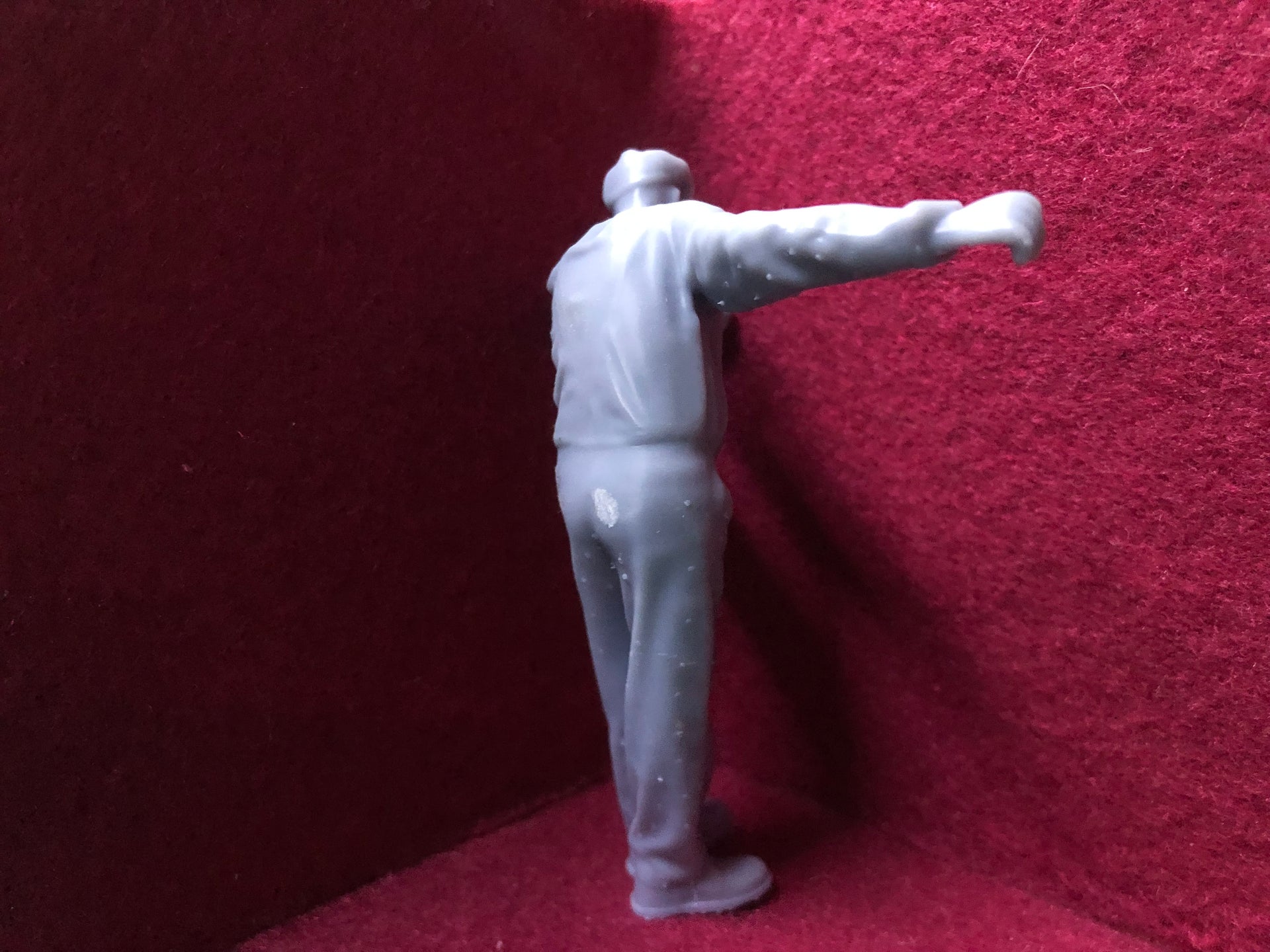 16mm driver figure - 3D scan of a real person - D029  1:19 scale SM32