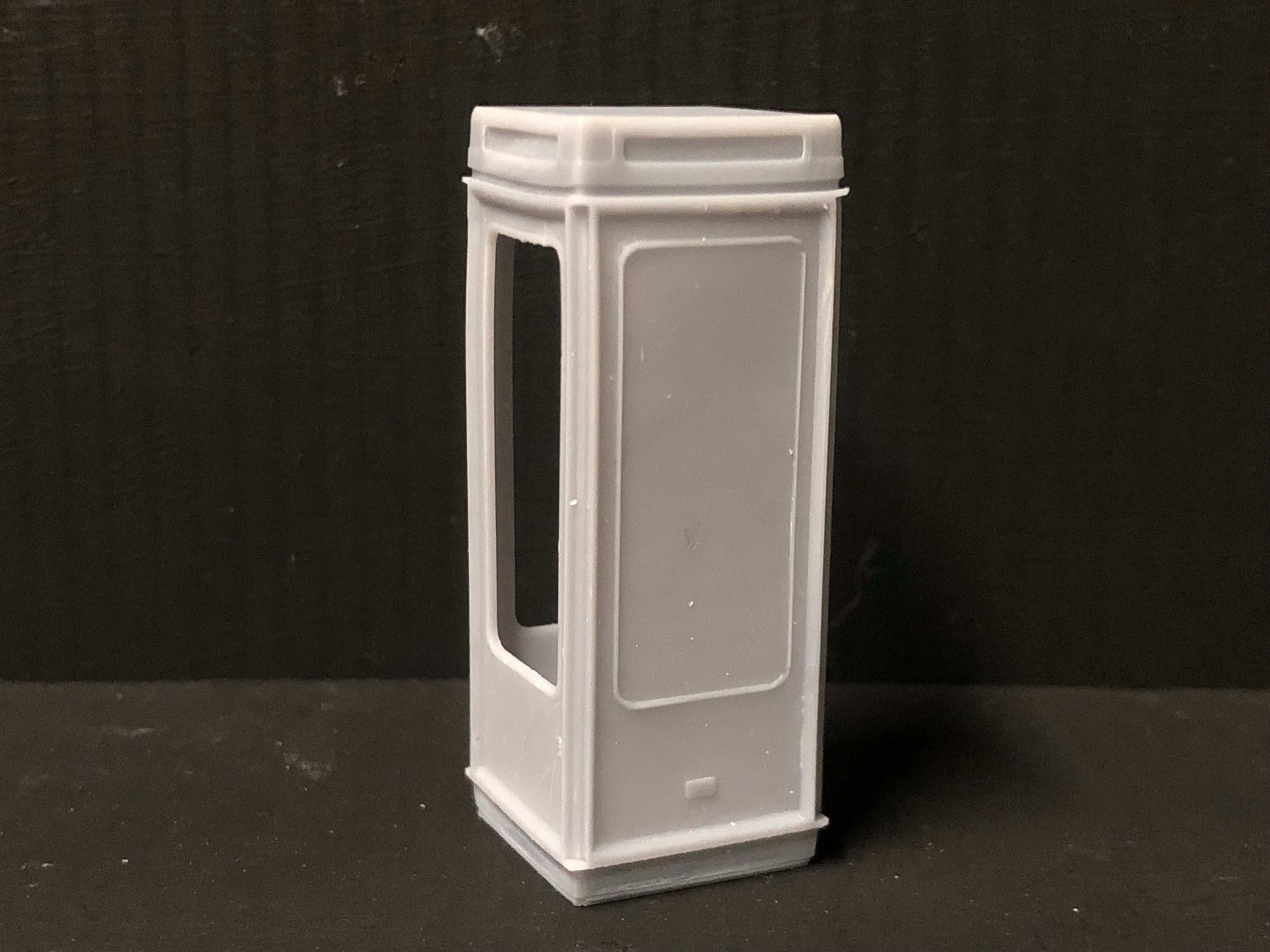 Unpainted 7mm O gauge K8 British telephone box model kit with glazing and detailed interior for NG7 and On18 layouts