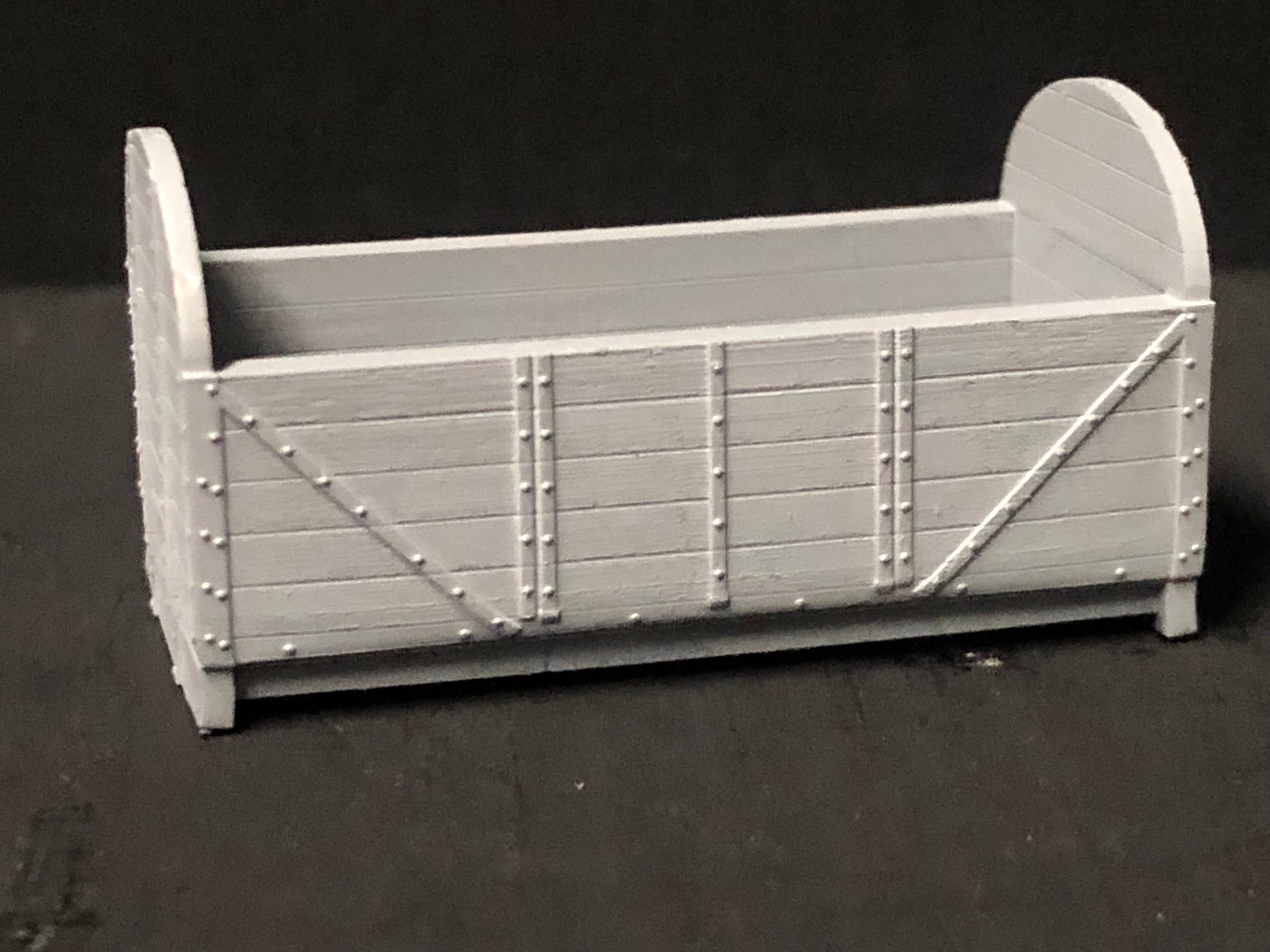 OO9 narrow gauge round ended wagon resin body kit for Peco NR-121D 10ft wheelbase chassis, unpainted on 9mm track