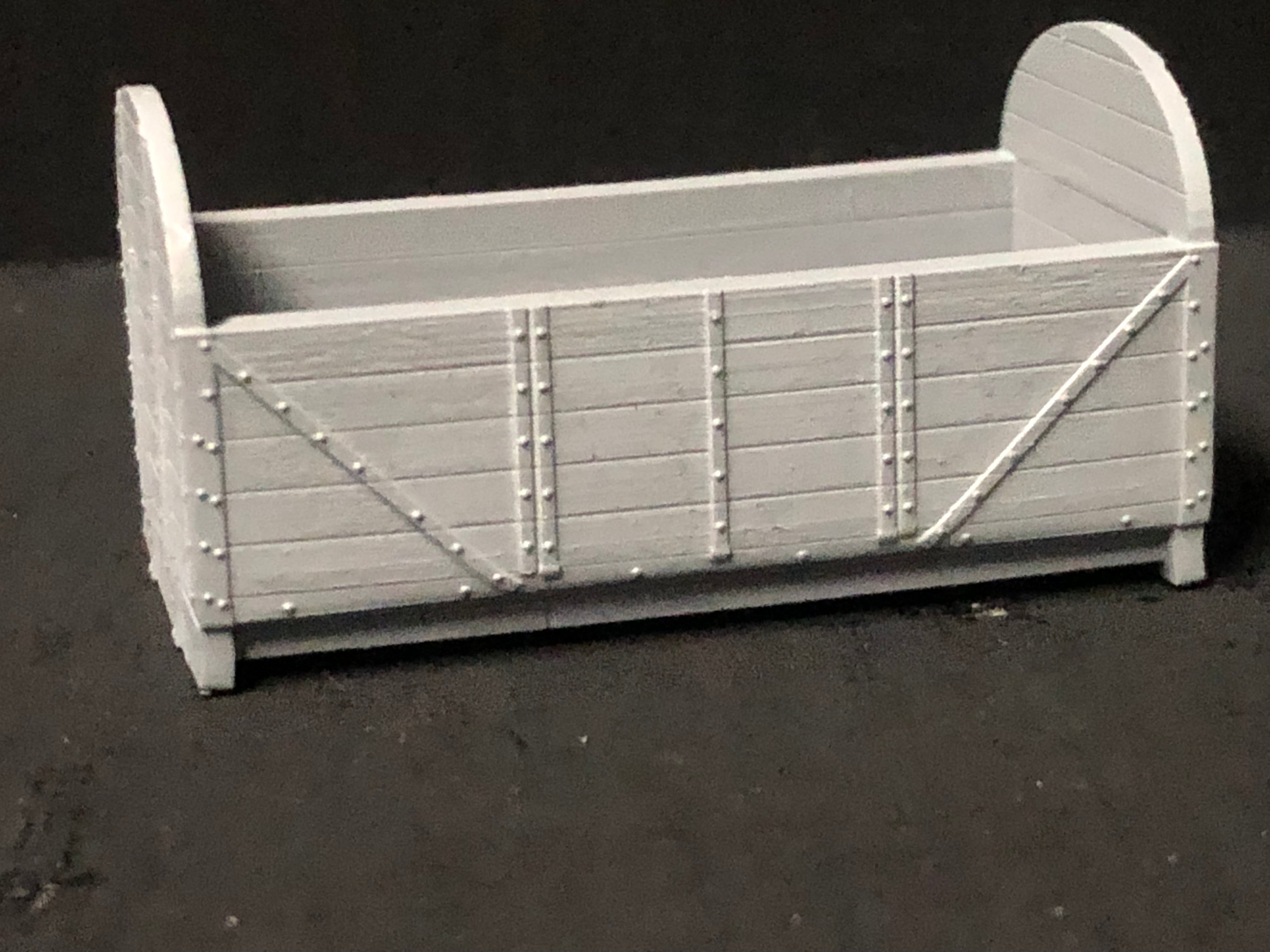 OO9 narrow gauge round ended wagon resin body kit for Peco NR-121D 10ft wheelbase chassis, unpainted and ready to assemble