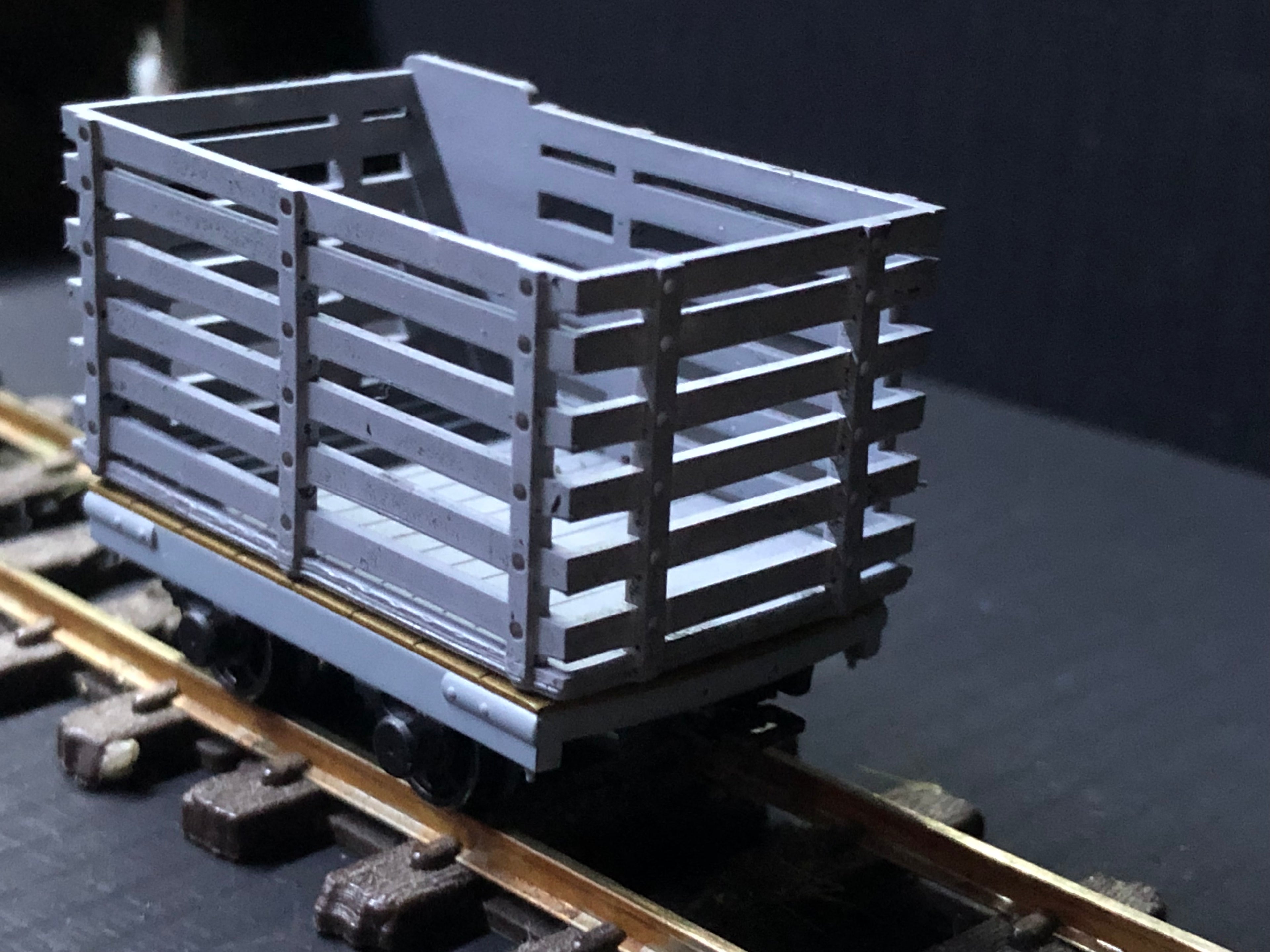 NG7 narrow gauge wagon load kit showing petrol/diesel tanker topper for Bachmann Dinorwic slate wagon chassis