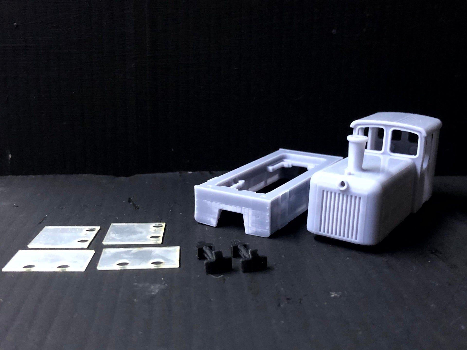 OO9 009 Dockyard Diesel Locomotive Shunter Body For KATO 109 with glazing and couplers
