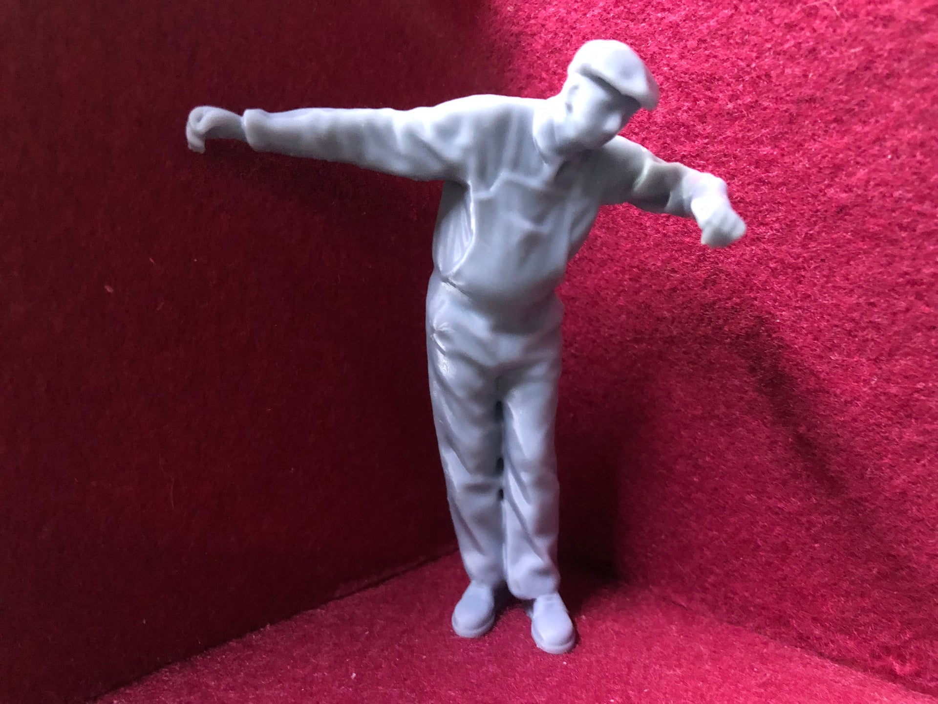 16mm driver figure - 3D scan of a real person - D029  1:19 scale SM32