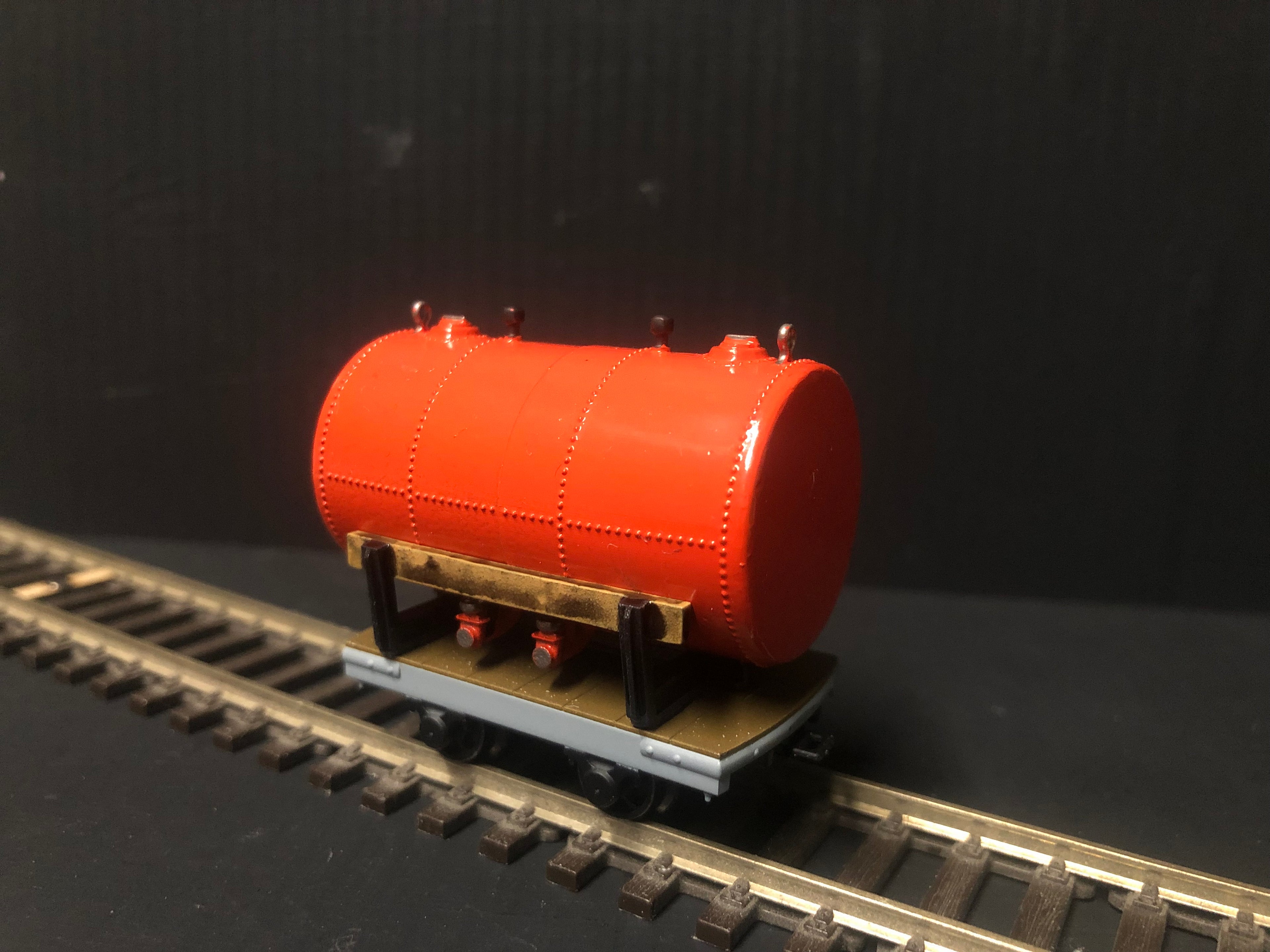 NG7 narrow gauge wagon load kit showing petrol tanker, gunpowder and dump wagon toppers for Bachmann Dinorwic slate wagon chassis