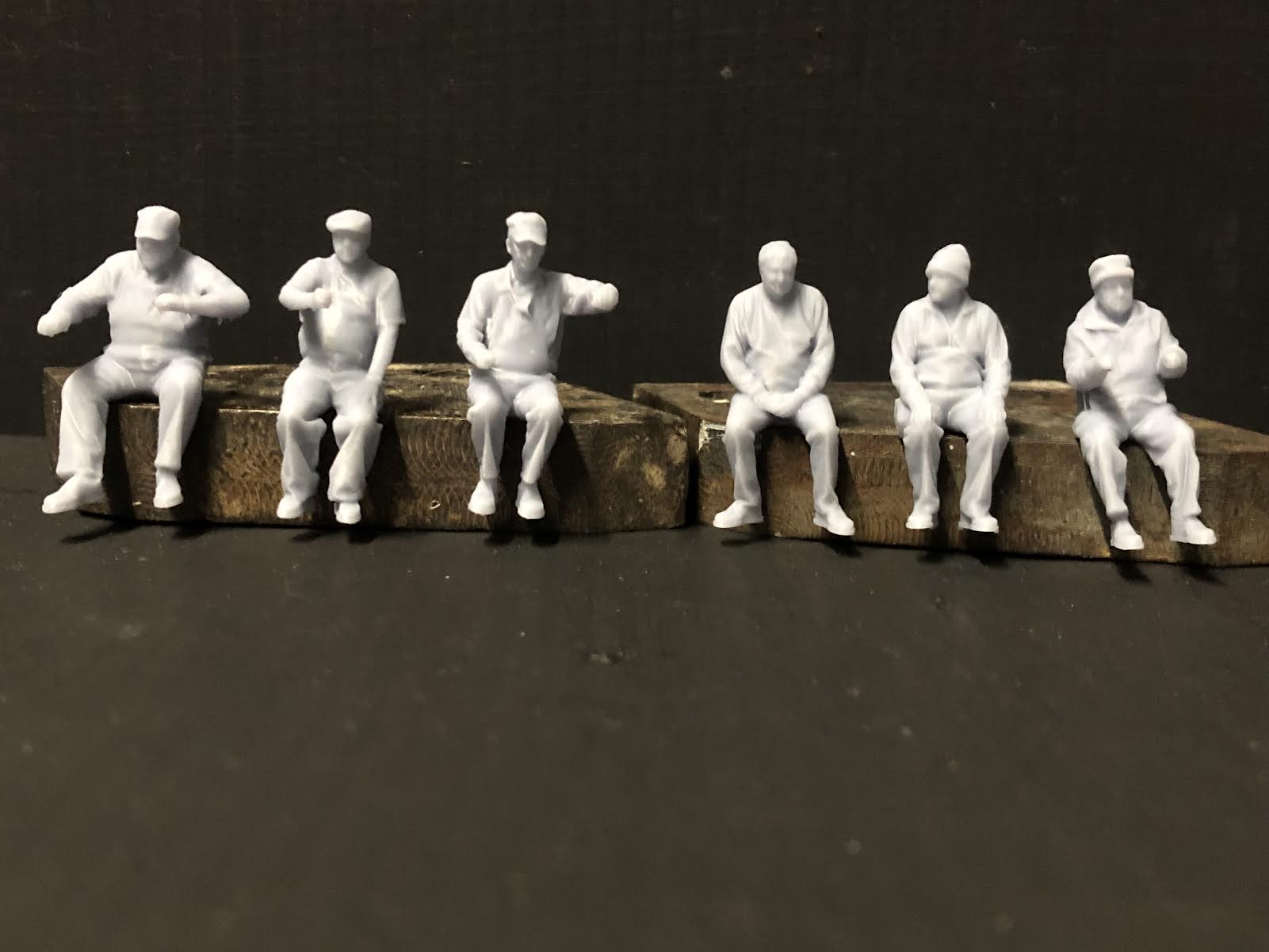 Loco crew Multi-Pack (Version 4) - 6 seated figures in assorted poses -3D scans  - NG7 / O Gauge