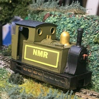 OO9/009 Narrow Gauge Side Tank Steam Locomotive includes NEW Kato 11-109 chassis