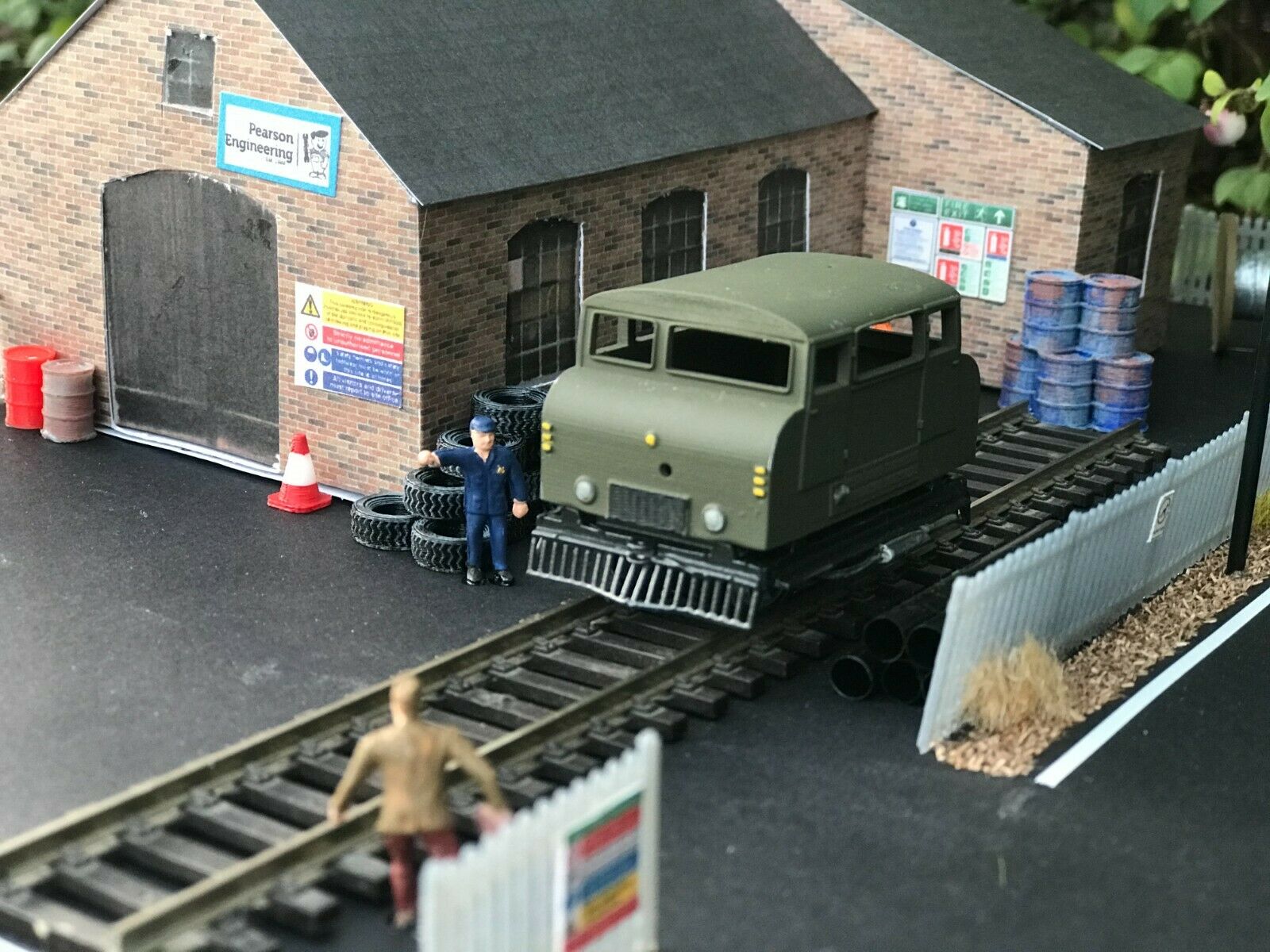 OO gauge Wickham Type 42 inspection car resin kit with option for Tenshodo Spud motor bogie or static dummy chassis