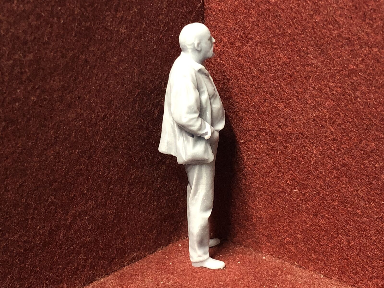 Unpainted G-scale 1:22.5 bearded male figure in short work jacket for GN15 or garden railway layouts