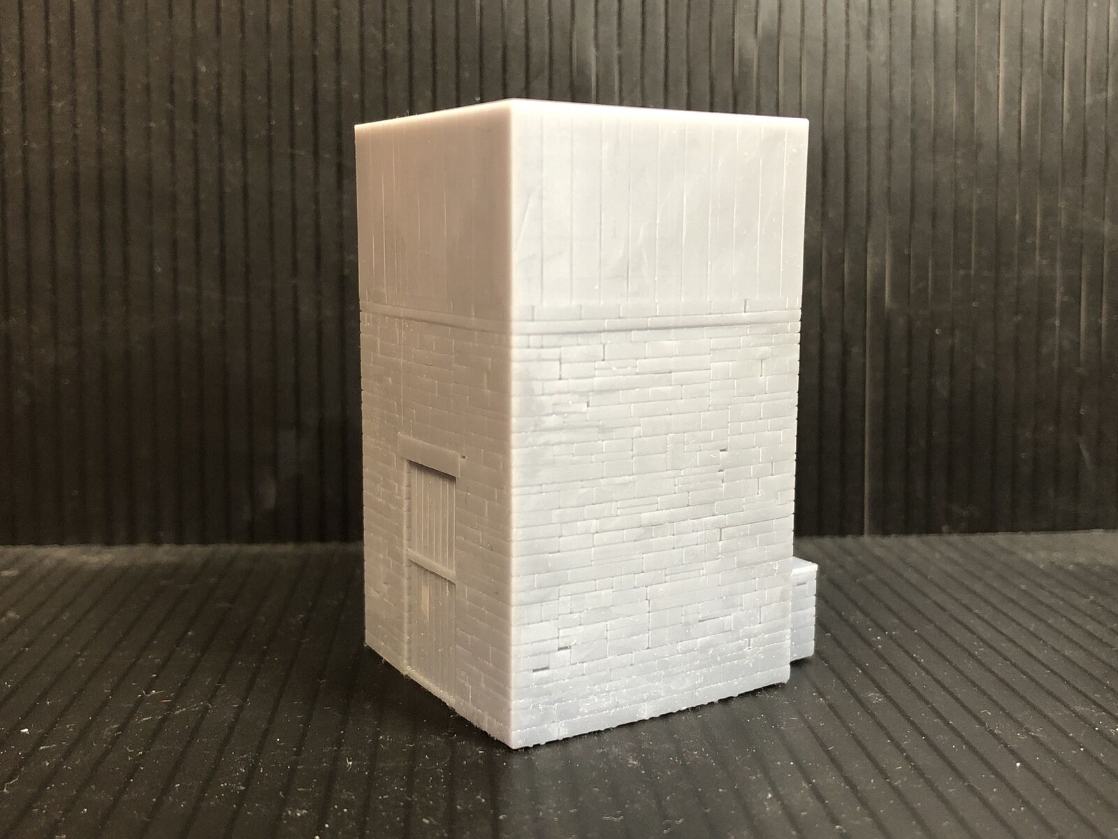 OO9 narrow gauge Tywyn Wharf water tower OO gauge model railway kit with brass handrail and water tank detail