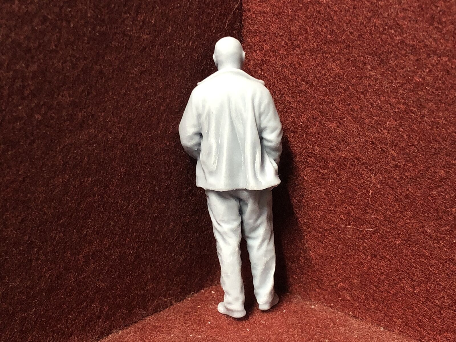 Unpainted G scale 1:22.5 resin figure of a man with camera for GN15 or garden railway layouts