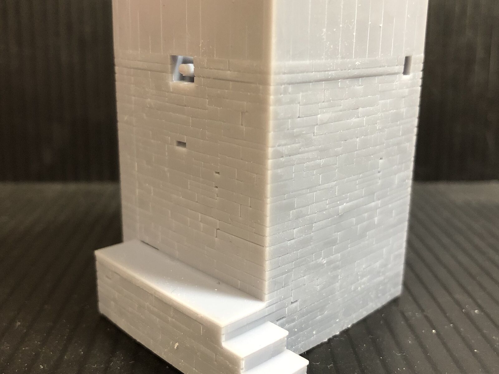 OO9 gauge Tywyn Wharf water tower model kit with brass handrail and water insert for 4mm scale model railways