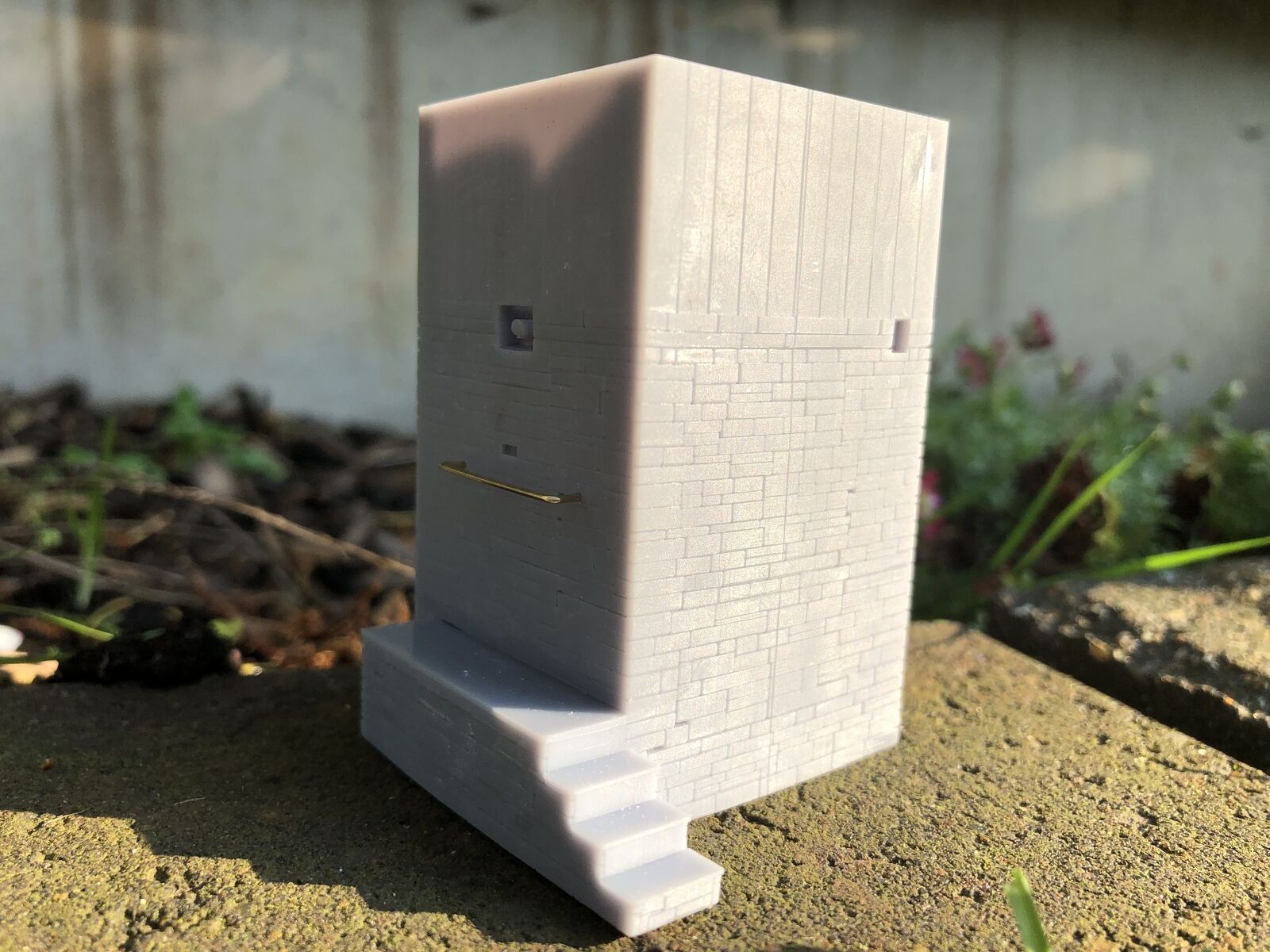 OO9 gauge Tywyn Wharf water tower model kit with brass handrail and water insert for 4mm scale model railways