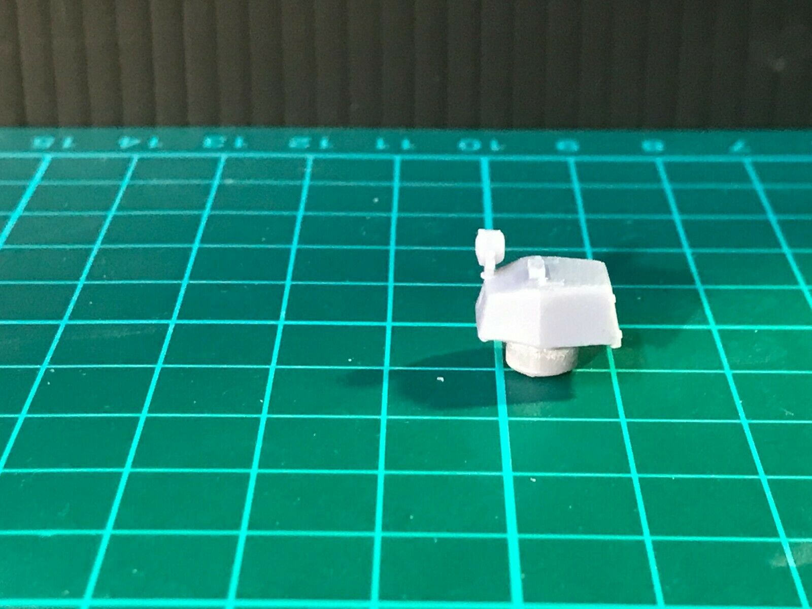 OO gauge Wickham Type 42 armoured train Vietnam-era model kit with optional static display configuration