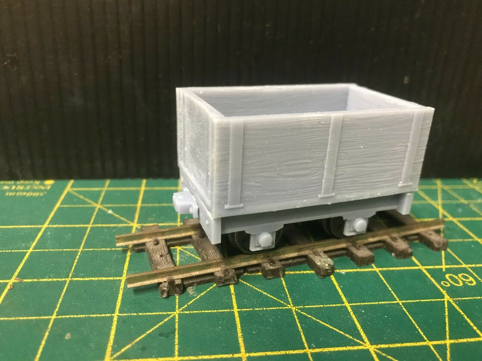 Gn15 narrow gauge drop-side plank wagon kit with optional 12.5mm wheelsets for 16.5mm track layouts