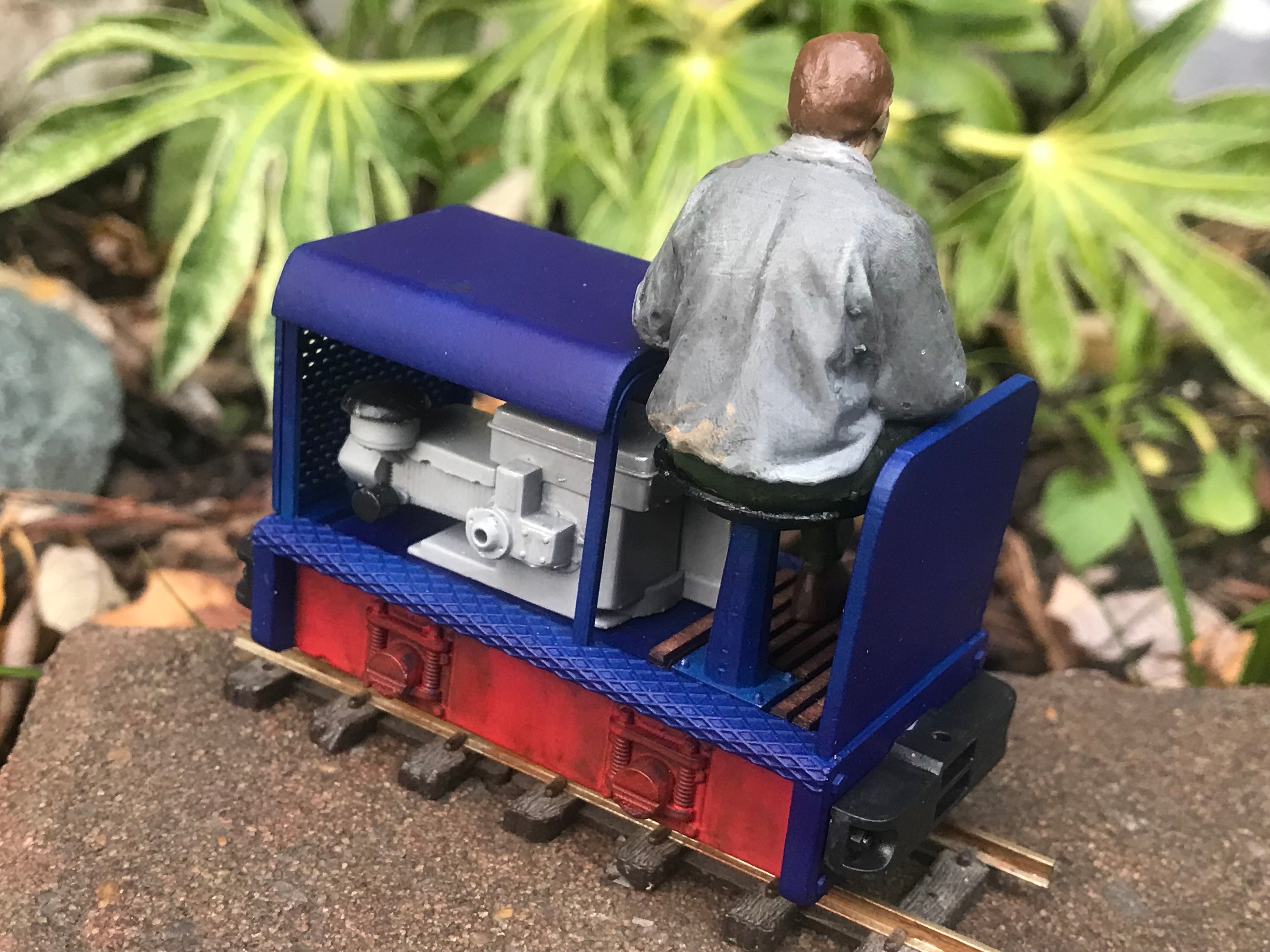 Unpainted GN15 diesel critter model railway kit in G scale for OO gauge track, shown with optional Tenshodo spud motor chassis