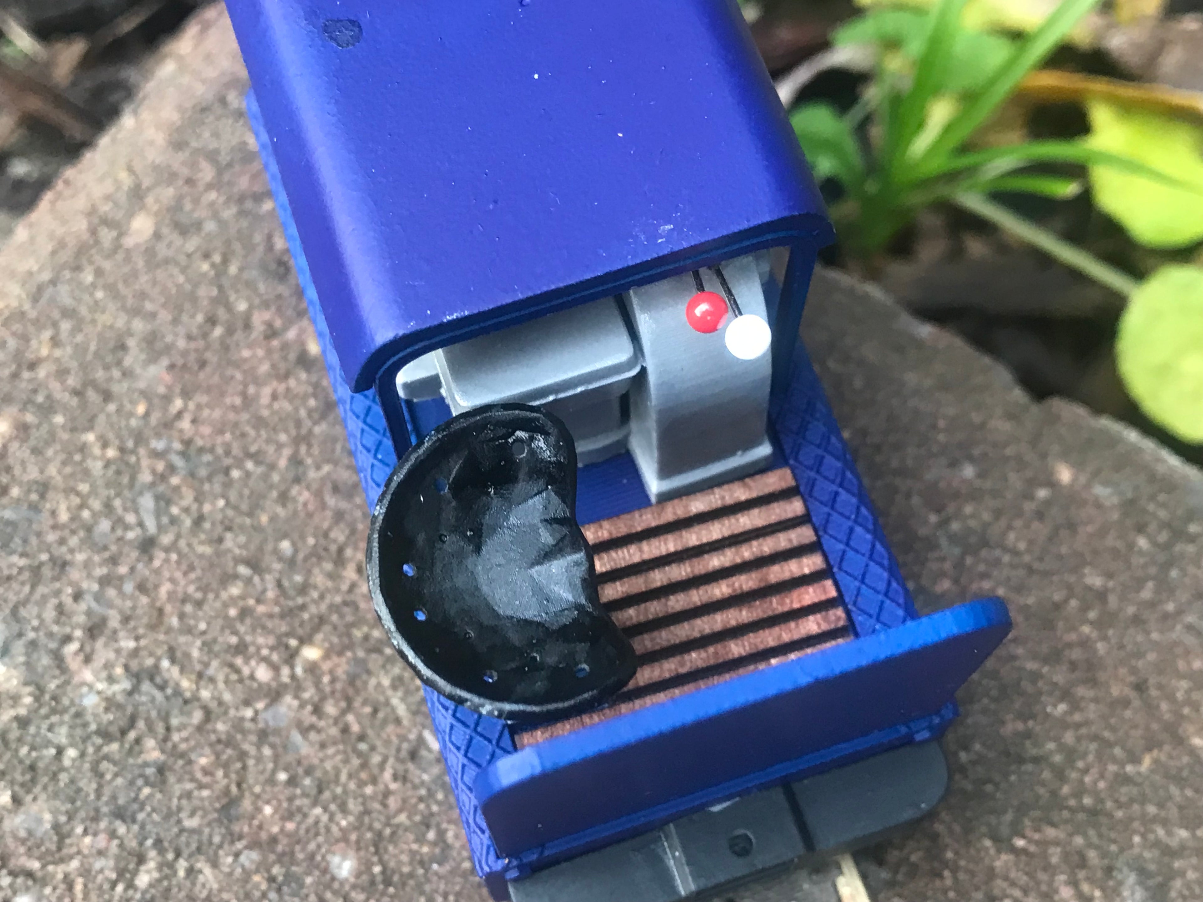 Unpainted GN15 diesel critter model railway kit in G scale for OO gauge track, shown with a Tenshodo motor bogie chassis